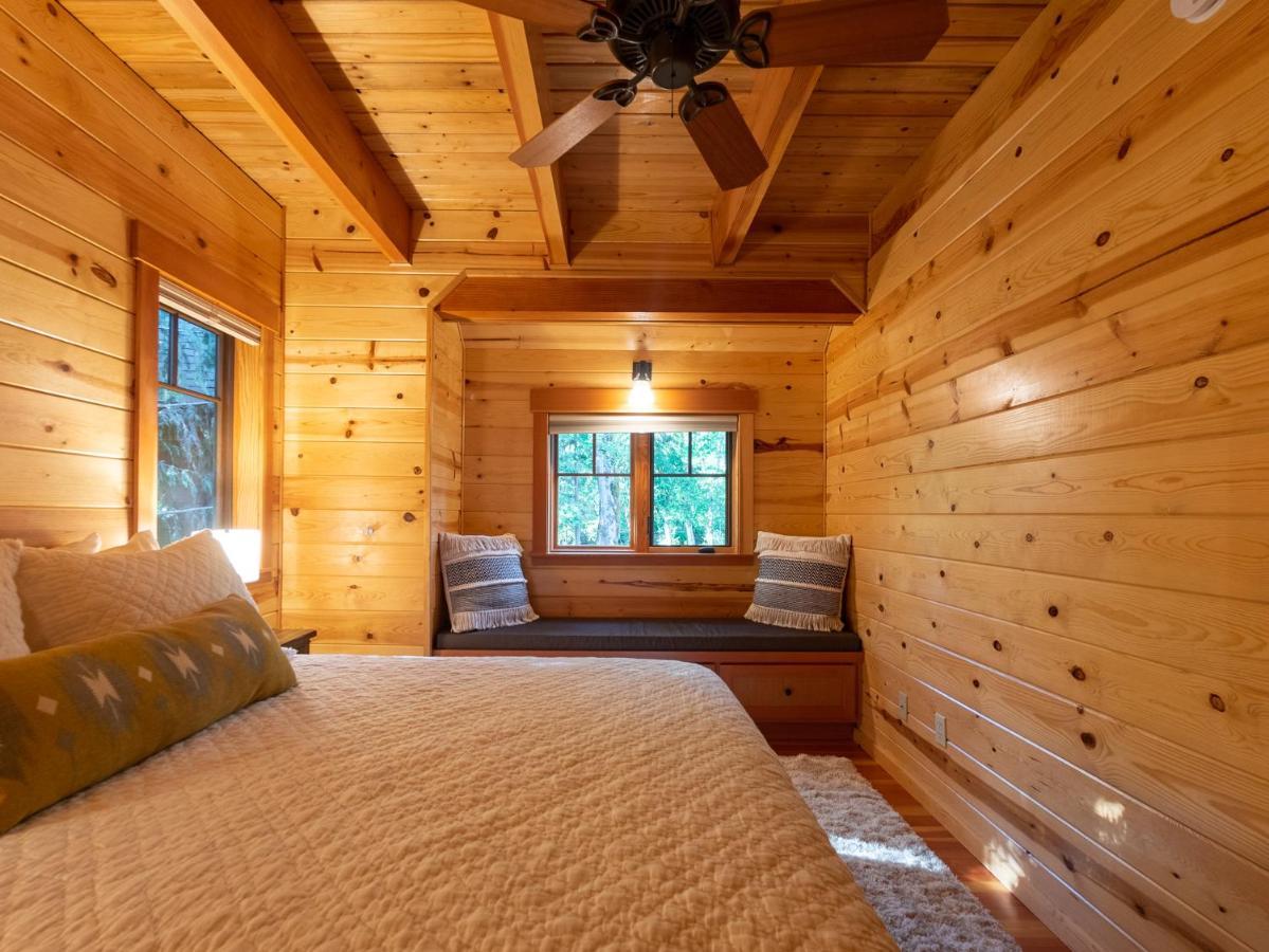 On The River Wooded Bliss Cabin Near Loloma McKenzie Bridge 外观 照片
