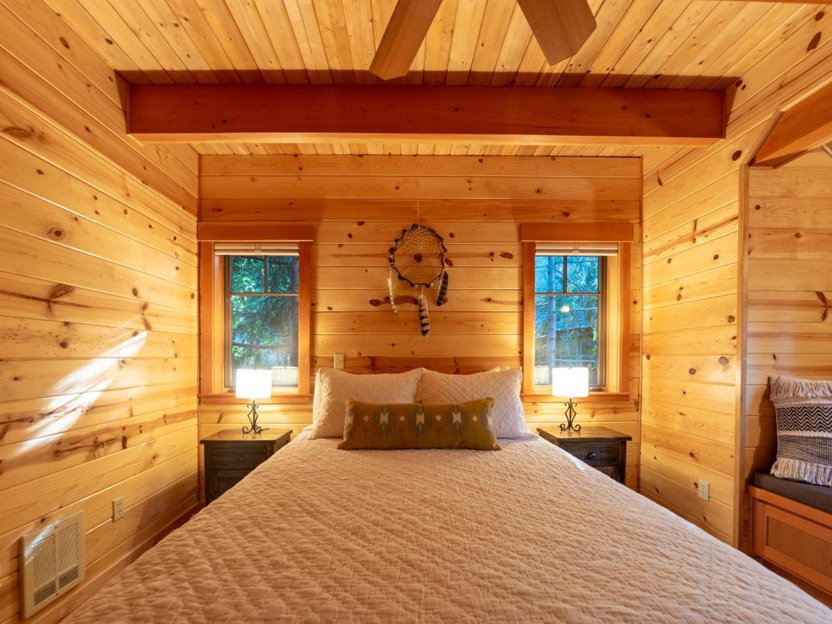 On The River Wooded Bliss Cabin Near Loloma McKenzie Bridge 外观 照片