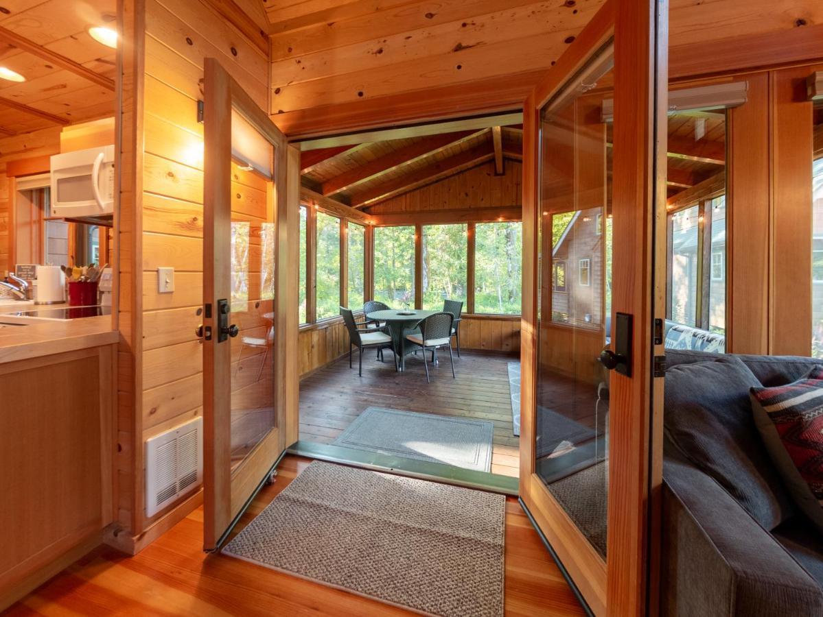 On The River Wooded Bliss Cabin Near Loloma McKenzie Bridge 外观 照片